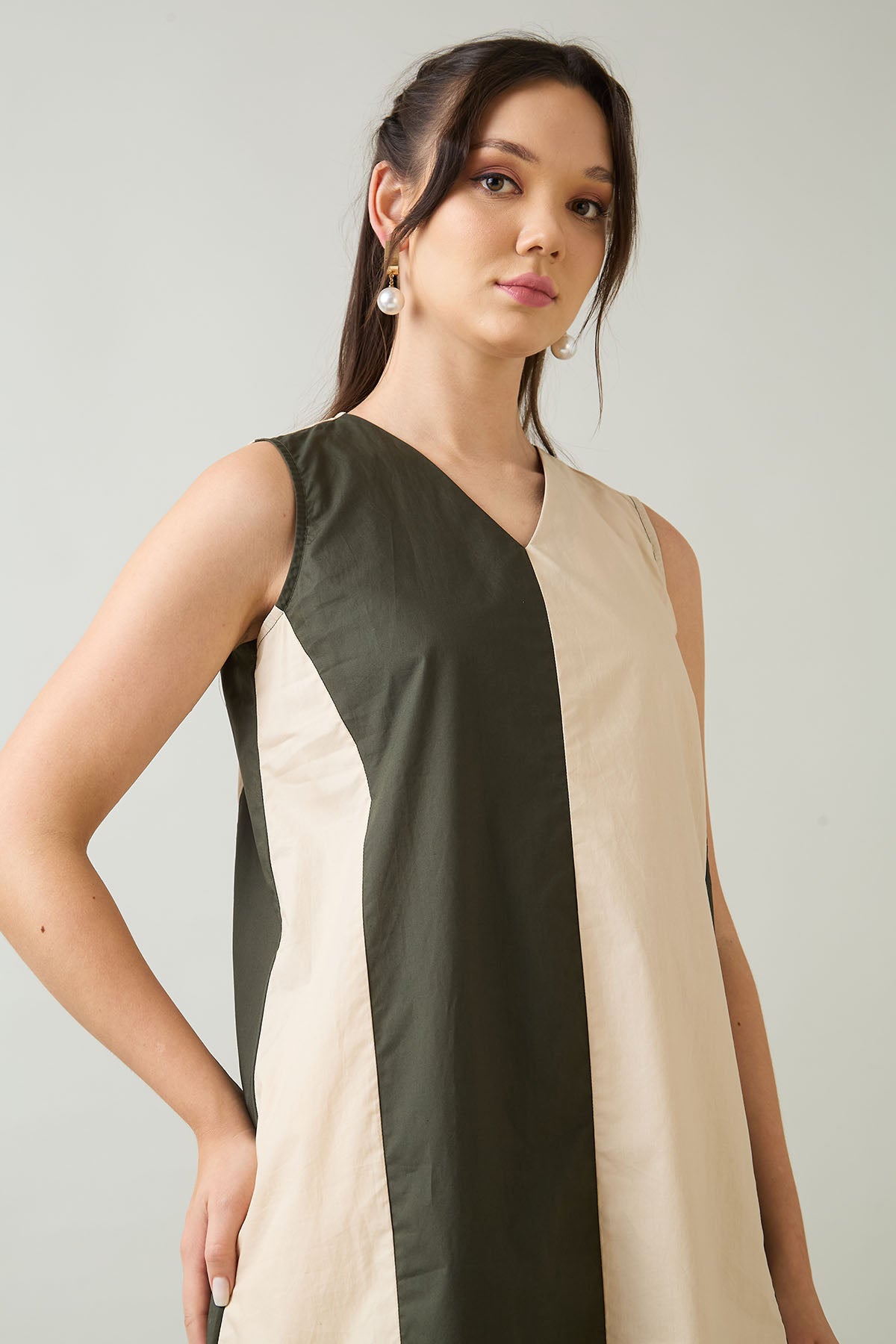 Colour Block Sleeveless Dress