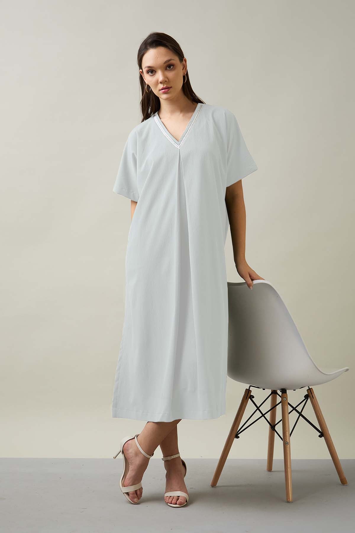 Chalk Relaxed Fit Midi Dress