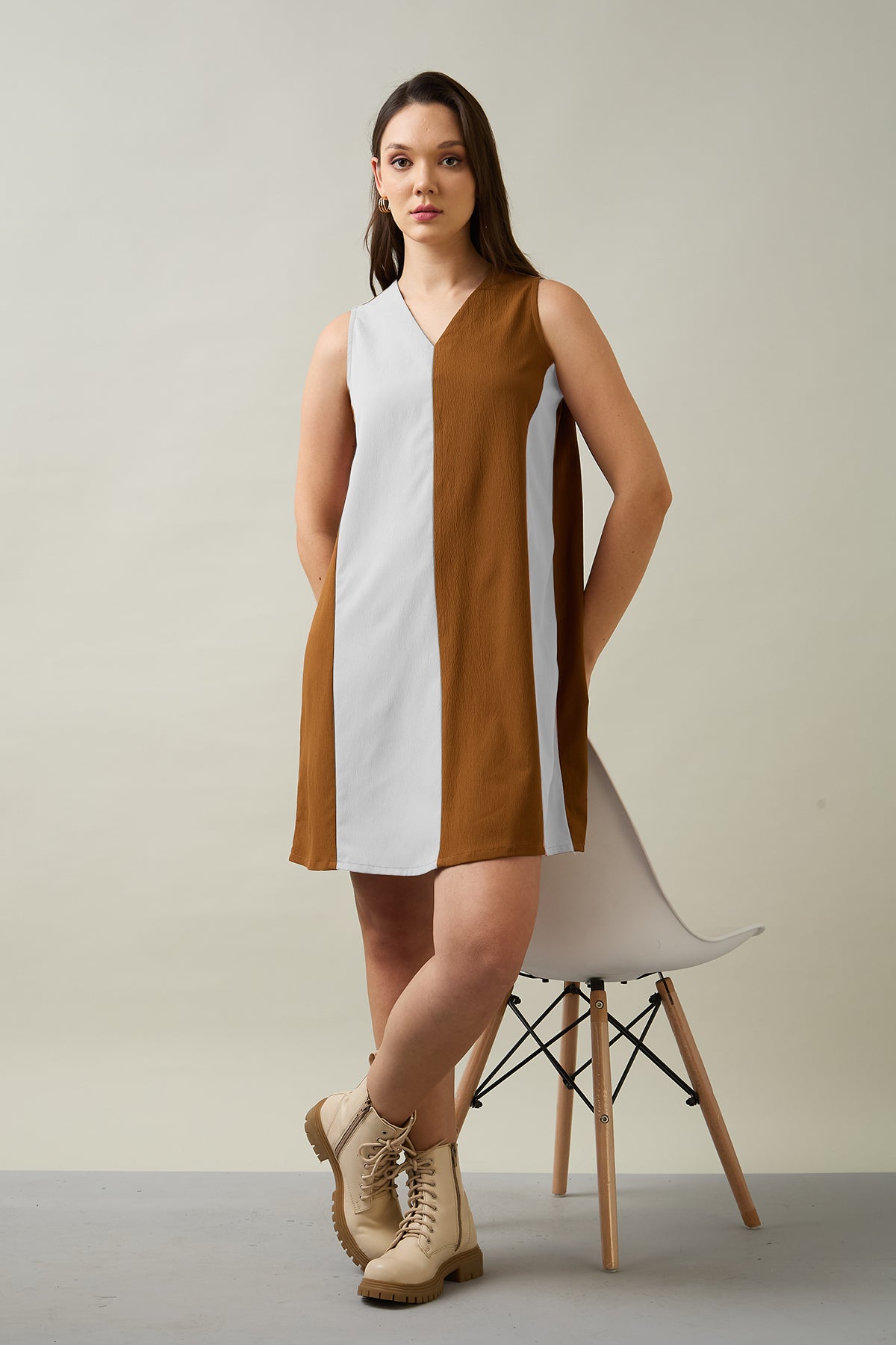 Chalk & Brown Colorblock Dress