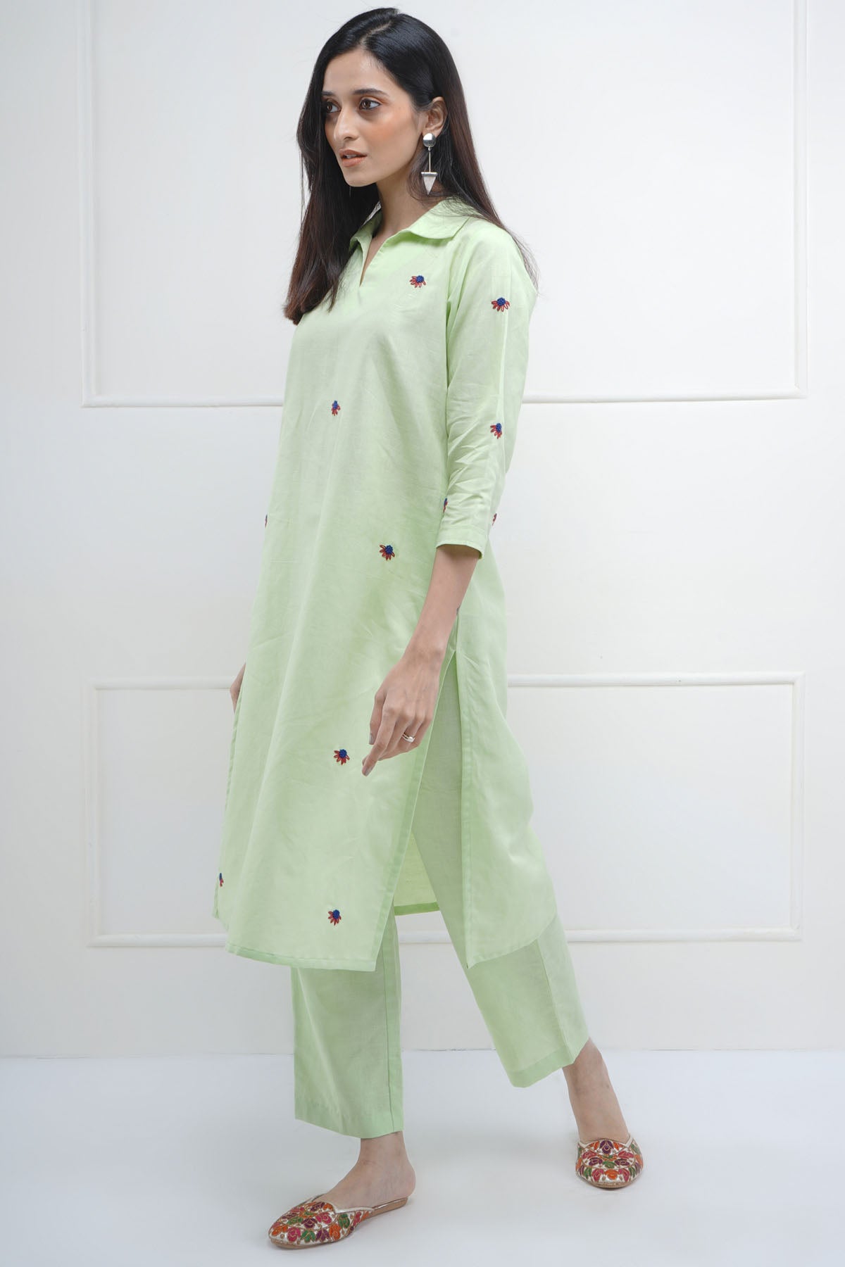 Embroidered Green Kurta & Pant