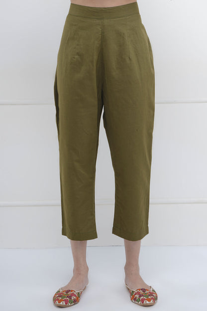 Green Embroidered Kurta & Pant