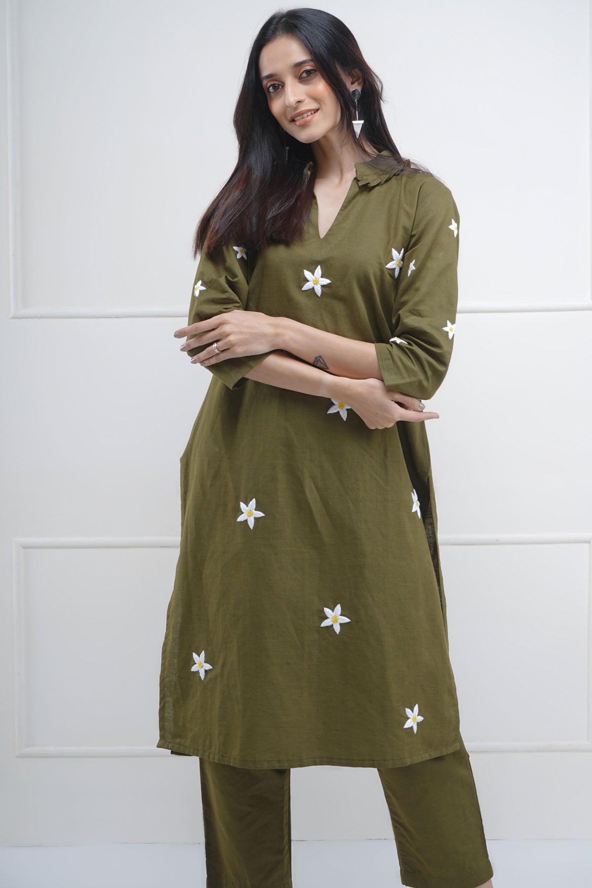 Green Embroidered Kurta & Pant