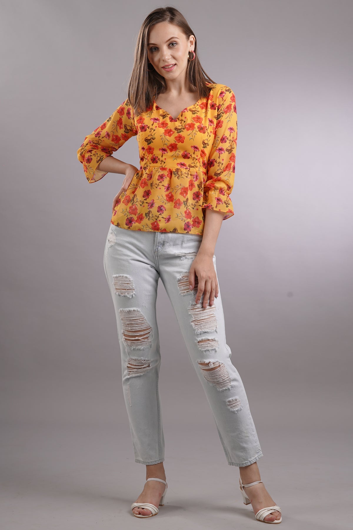 Floral Ruffled 3/4th Sleeves Top