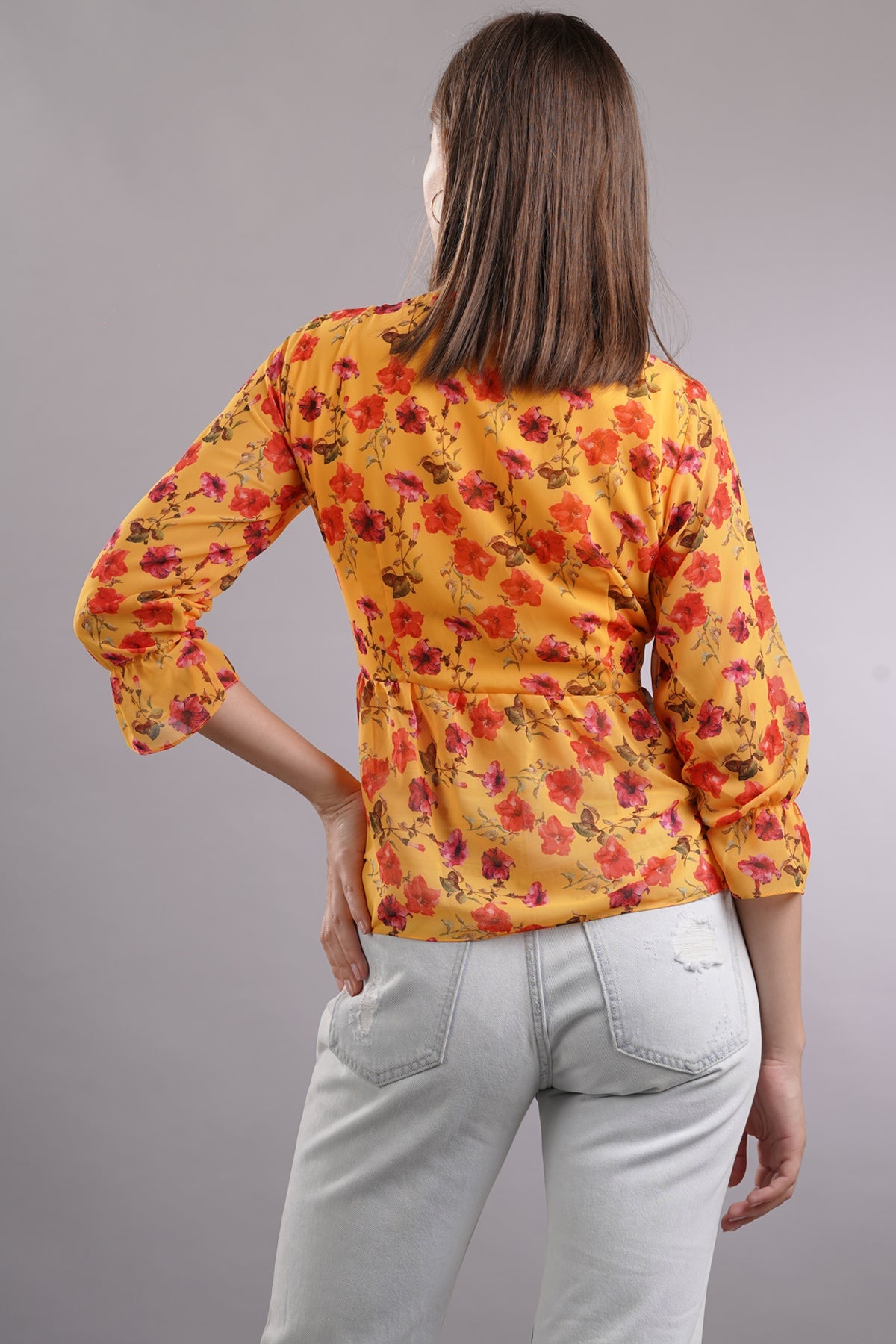 Floral Ruffled 3/4th Sleeves Top