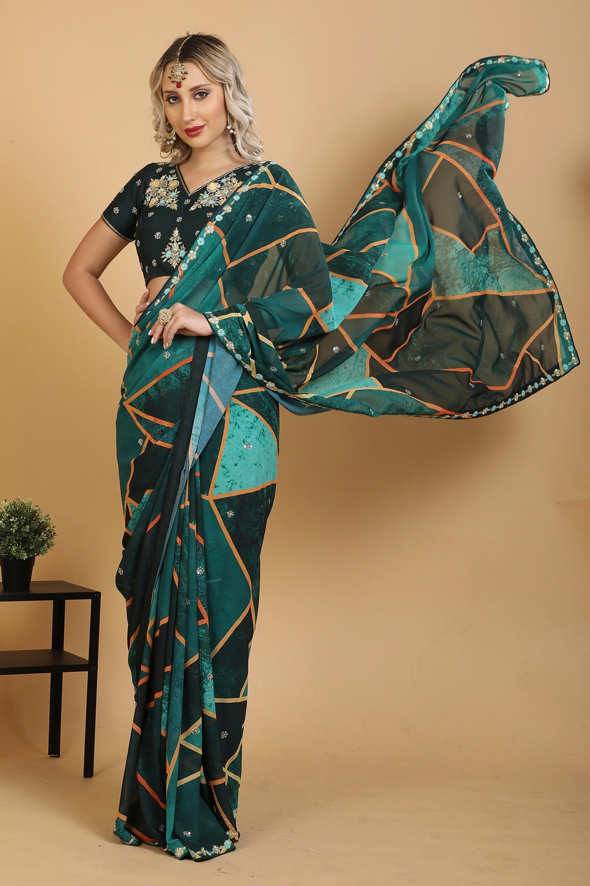 Zardosi & French Knot Embroidered Printed Saree