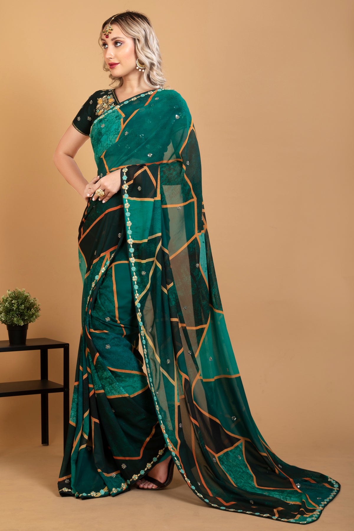 Zardosi & French Knot Embroidered Printed Saree